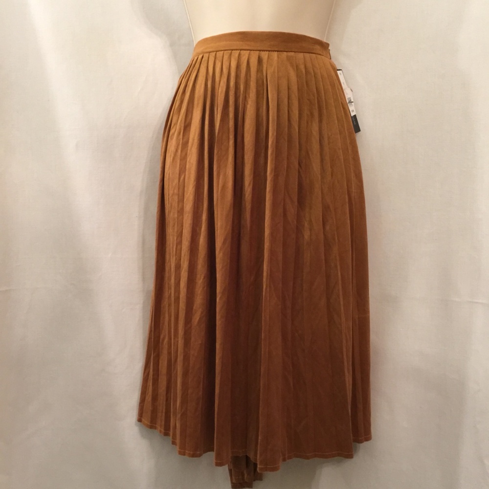 NEW Fashion Union Faux Suede Pleated Flare Skirt